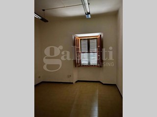 Casa Indipendente in Vendita a Oristano, 700'000€, 602 m²
