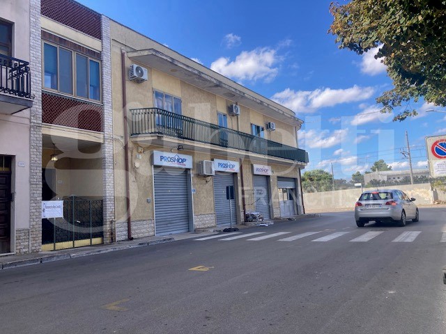 Casa Indipendente in Vendita a Latiano, 500'000&euro;, 400 m²