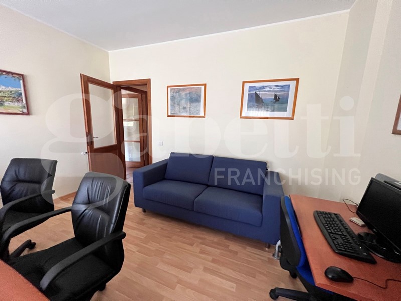 Quadrilocale in Vendita a Oristano, 180'000€, 105 m², arredato