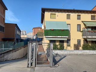 Monolocale in Affitto a Verona, 680€, 35 m², arredato