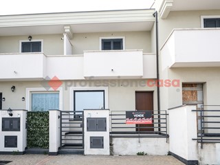 Villetta a schiera in Vendita a Milazzo, 298'000€, 158 m²