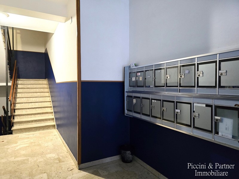Appartamento in Vendita a Perugia, 450'000€, 245 m², con Box