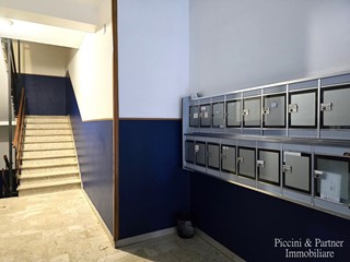 Appartamento in Vendita a Perugia, 450'000€, 245 m², con Box