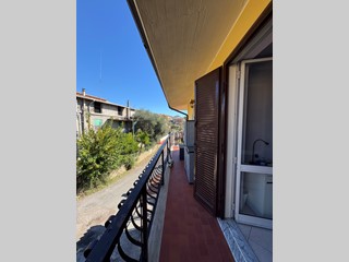 Appartamento in Vendita a Fara in Sabina, 125'000&euro;, 110 m²