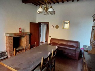 Appartamento in Vendita a Asciano, 98'000€, 75 m²