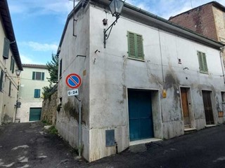 Appartamento in Vendita a Asciano, 65'000€, 70 m², con Box