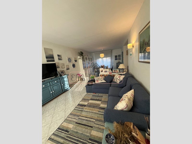 Casa Semi Indipendente in Vendita a Camaiore, 415'000&euro;, 156 m², con Box