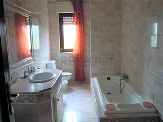 Villetta a schiera in Vendita a Caltanissetta, 140'000€, 164 m²