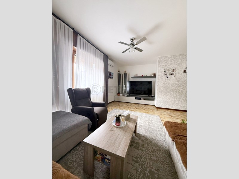 Appartamento in Vendita a Arzignano, 165'000€, 111 m², con Box