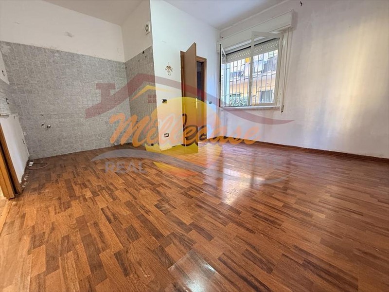 Bilocale in Vendita a Siracusa, zona Tisia - Tica - Zecchino, 50'000€, 52 m²