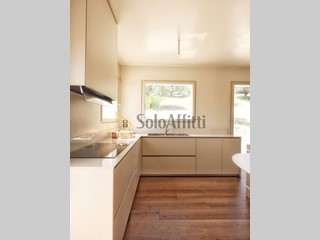 Quadrilocale in Affitto a Spoltore, zona Santa Teresa, 750€, 170 m², arredato