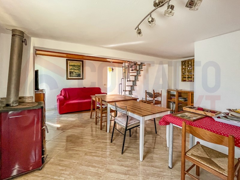 Quadrilocale in Vendita a Jesi, zona ZONA 3A, 120'000€, 70 m², arredato