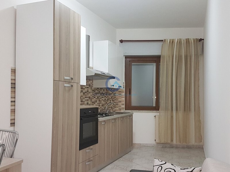 Stanza in Affitto a Catanzaro, zona Lido Corso, 280&euro;, 75 m², arredato