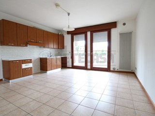 Quadrilocale in Vendita a Barbarano Mossano, 130'000&euro;, 90 m², con Box