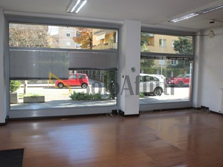 Ufficio in Affitto a Bolzano, zona Gries - S. Quirino, 900€, 97 m²