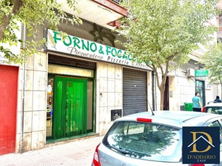 Attività commerciale in Vendita a Taranto, 50'000&euro;, 120 m²