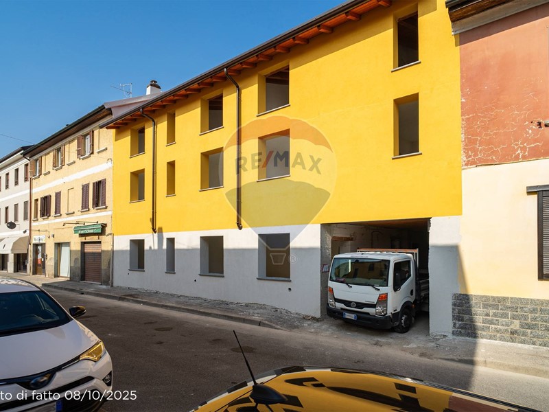 Monolocale in Vendita a Bareggio, 140'000&euro;, 45 m²
