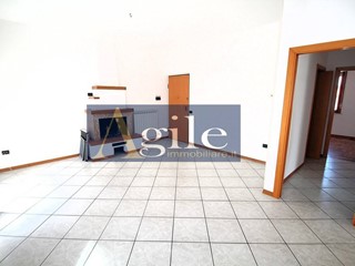 Quadrilocale in Vendita a Ascoli Piceno, 99'000€, 94 m²