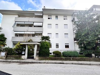 Bilocale in Vendita a Busto Arsizio, 90'000&euro;, 55 m²