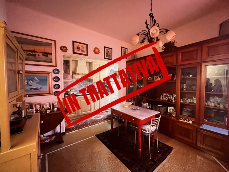 Quadrilocale in Vendita a Genova, 68'000&euro;, 50 m²