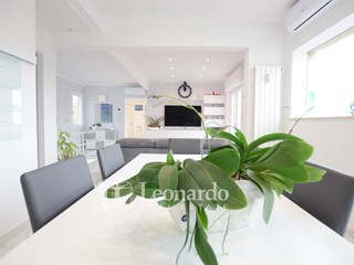 Appartamento in Vendita a Viareggio, 730'000€, 90 m²