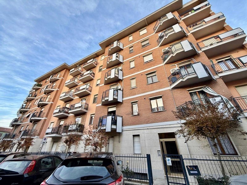 Appartamento in Vendita a Alessandria, 79'000&euro;, 108 m²