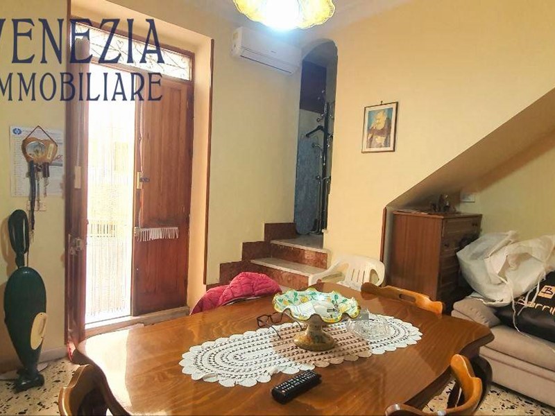 Casa Indipendente in Vendita a Sciacca, 55'000€, 70 m²