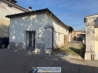 Casa Indipendente in Vendita a Lograto, 38'000€, 72 m²