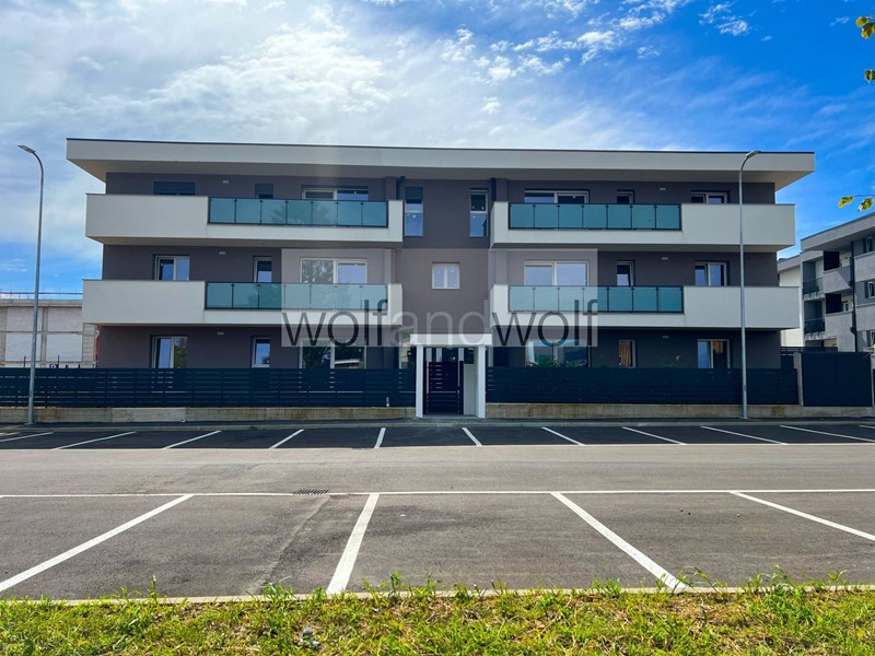 Trilocale in Vendita a Lainate, 280'000&euro;, 100 m²