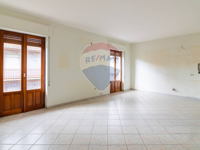 Trilocale in Vendita a Misterbianco, 120'000€, 114 m²