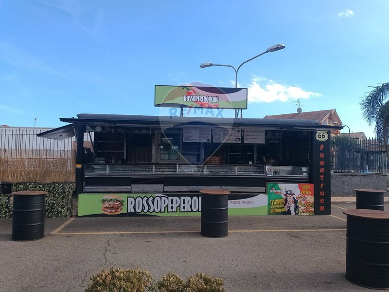 Attività commerciale in Vendita a Mascali, 35'000&euro;, 10 m²