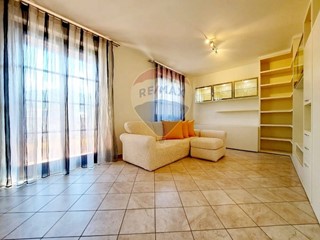 Quadrilocale in Affitto a Reggello, 800€, 100 m²