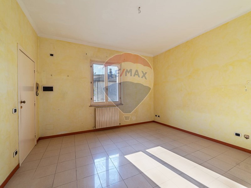 Quadrilocale in Vendita a Cupramontana, 35'000€, 70 m²