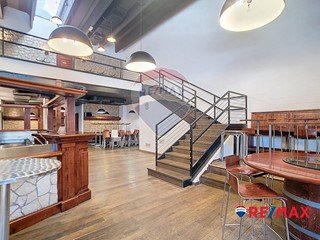 Immobile commerciale in Vendita a Venezia, 600'000&euro;, 215 m²