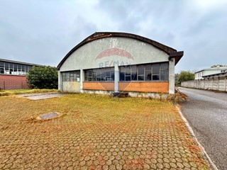 Capannone in Vendita a Stradella, 150'000&euro;, 600 m²
