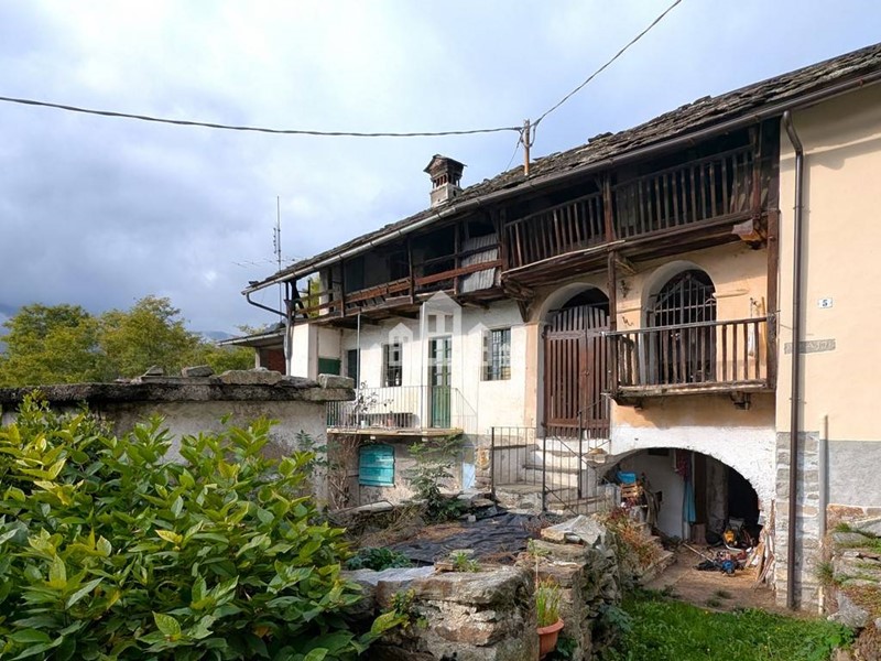 Casa Indipendente in Vendita a Traversella, 25'000&euro;, 52 m²