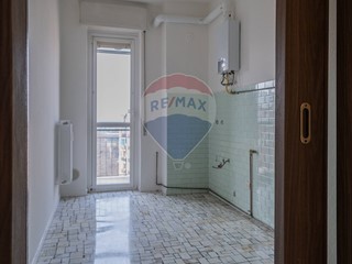 Quadrilocale in Vendita a San Donato Milanese, 220'000€, 105 m²