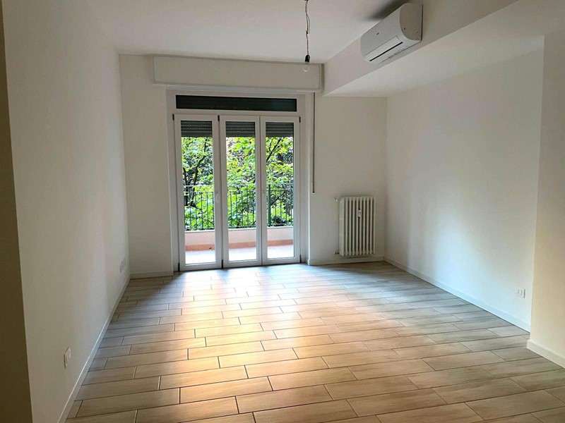 Bilocale in Affitto a Milano, 481€, 78 m²