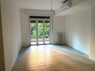 Bilocale in Affitto a Milano, 481€, 78 m²