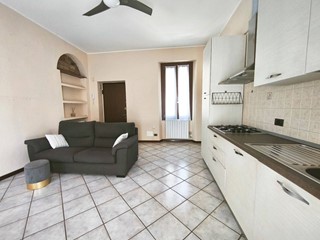 Bilocale in Affitto a Busto Arsizio, 700€, 65 m²
