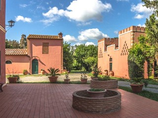 Villa in Vendita a Cecina, 2'820'000&euro;, 1608 m²