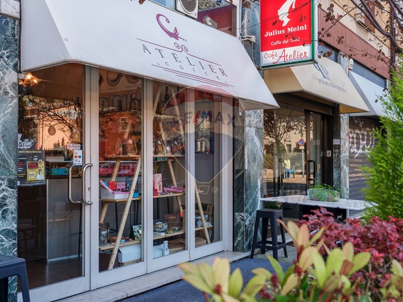 Attività commerciale in Vendita a Brescia, 100'000€, 50 m²