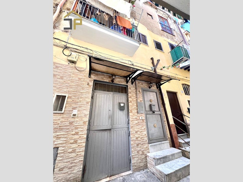 Bilocale in Vendita a Palermo, 50'000€, 31 m²