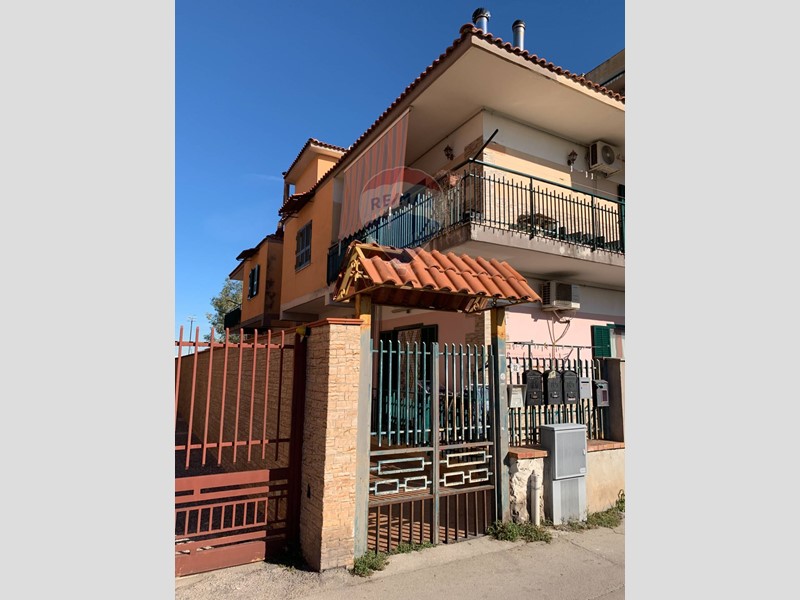 Quadrilocale in Vendita a Mugnano di Napoli, 150'000&euro;, 110 m²