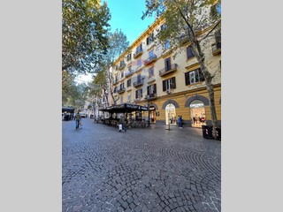 Appartamento in Vendita a Napoli, 1'250'000&euro;, 170 m²