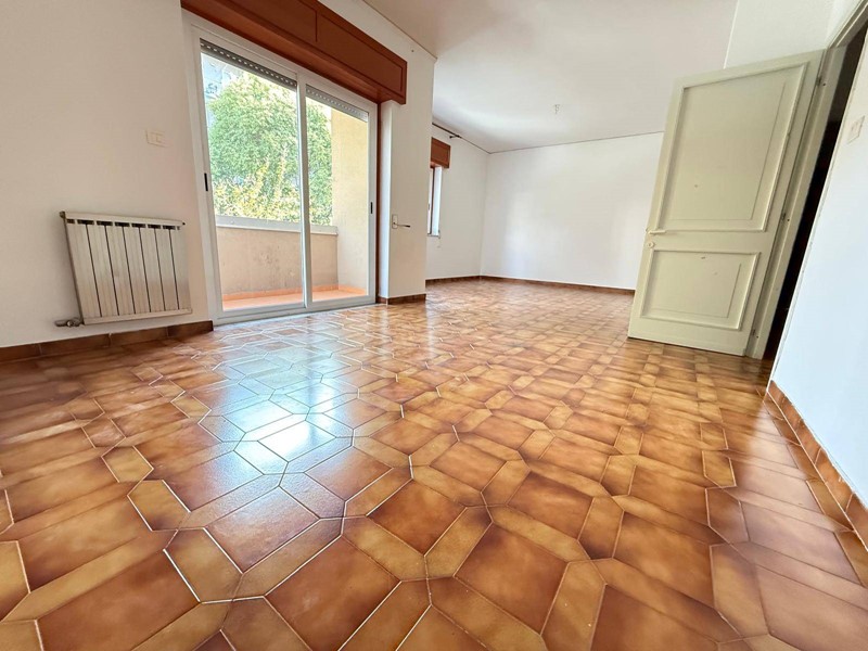 Quadrilocale in Vendita a Caserta, 245'000€, 170 m²