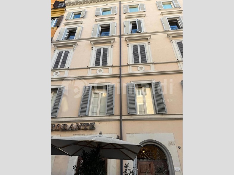 Bilocale in Vendita a Roma, 1'140'000€, 154 m²
