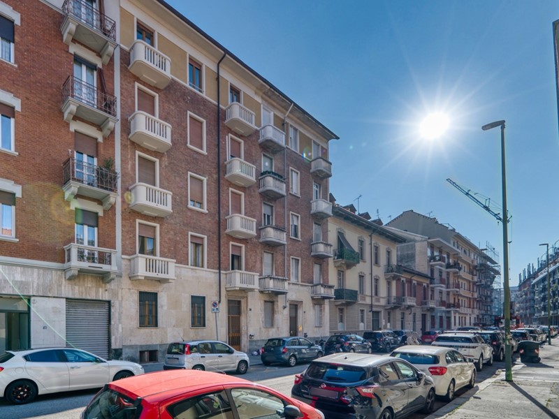 Bilocale in Vendita a Torino, 78'000&euro;, 50 m²