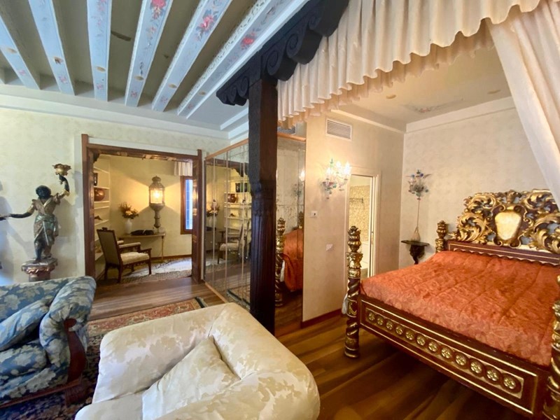 Bilocale in Affitto a Venezia, 1'900€, 60 m²