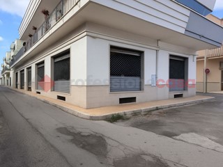 Magazzino in Vendita a Manduria, 50'000€, 150 m²